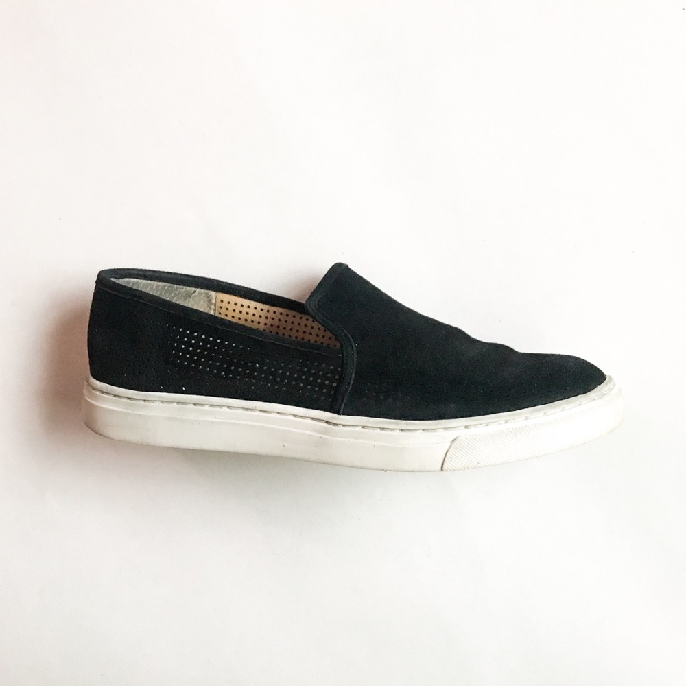 Vince Camuto Slip-on Sneaker
